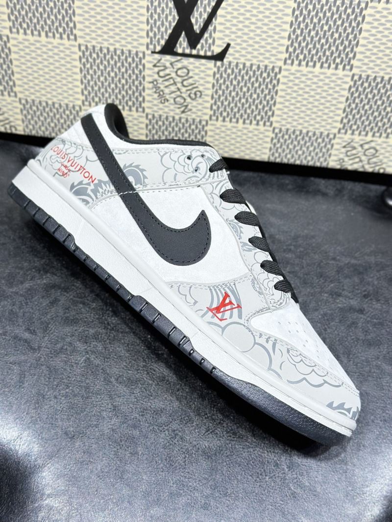 Nike Dunk Shoes